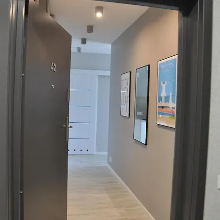 Apartment Penelopa Silver